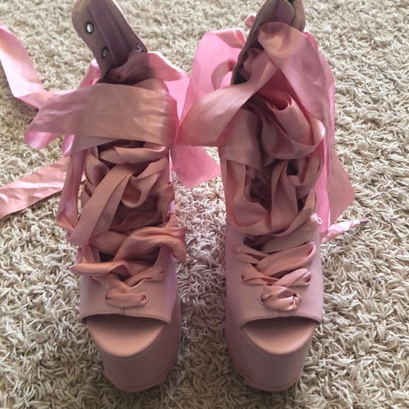 YRU Ballerina Platform Heels - Picture 3 of 5